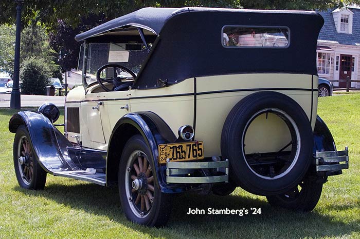 1924 Chrysler car