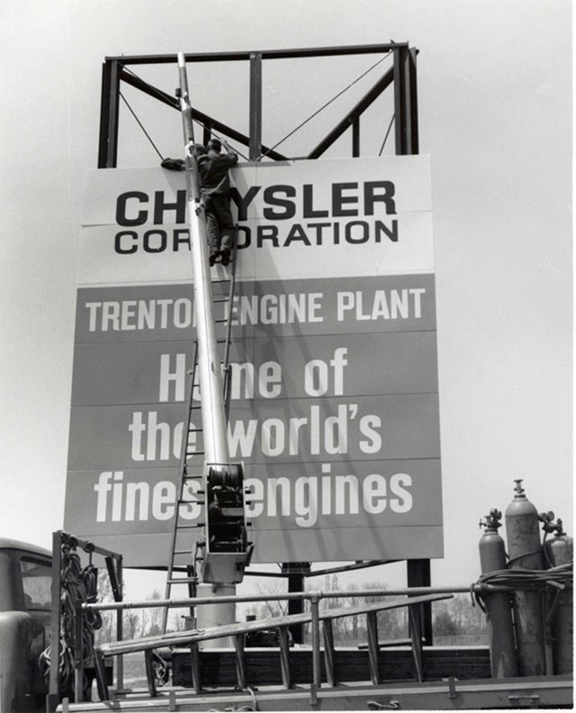 Chrysler Trenton Engine Plant sign going up